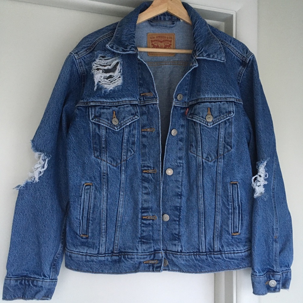 Levi’s Distressed Denim Jacket (NWOT)